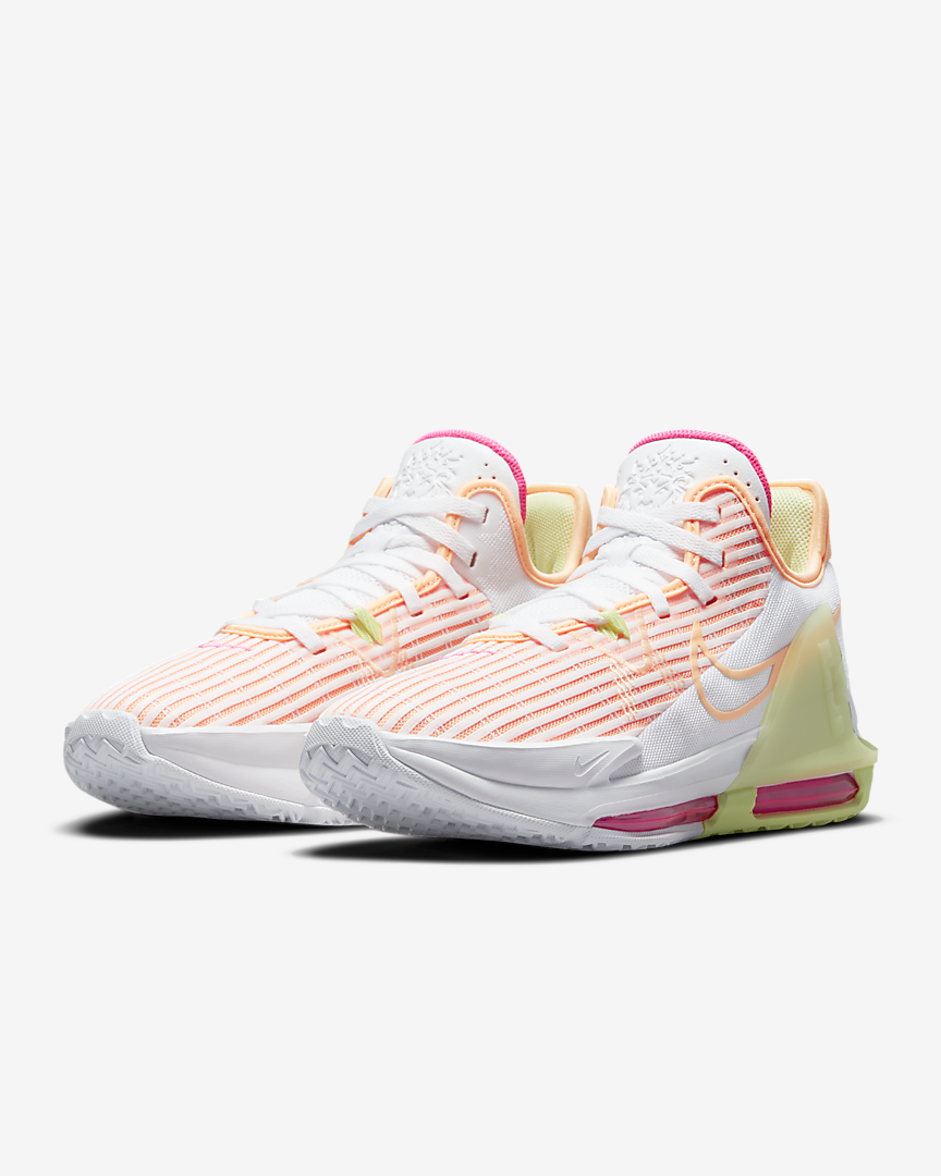 LeBron Witness 6 Schoenen